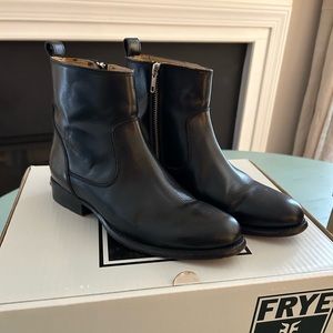 Frye Danielle Short Black Bootie